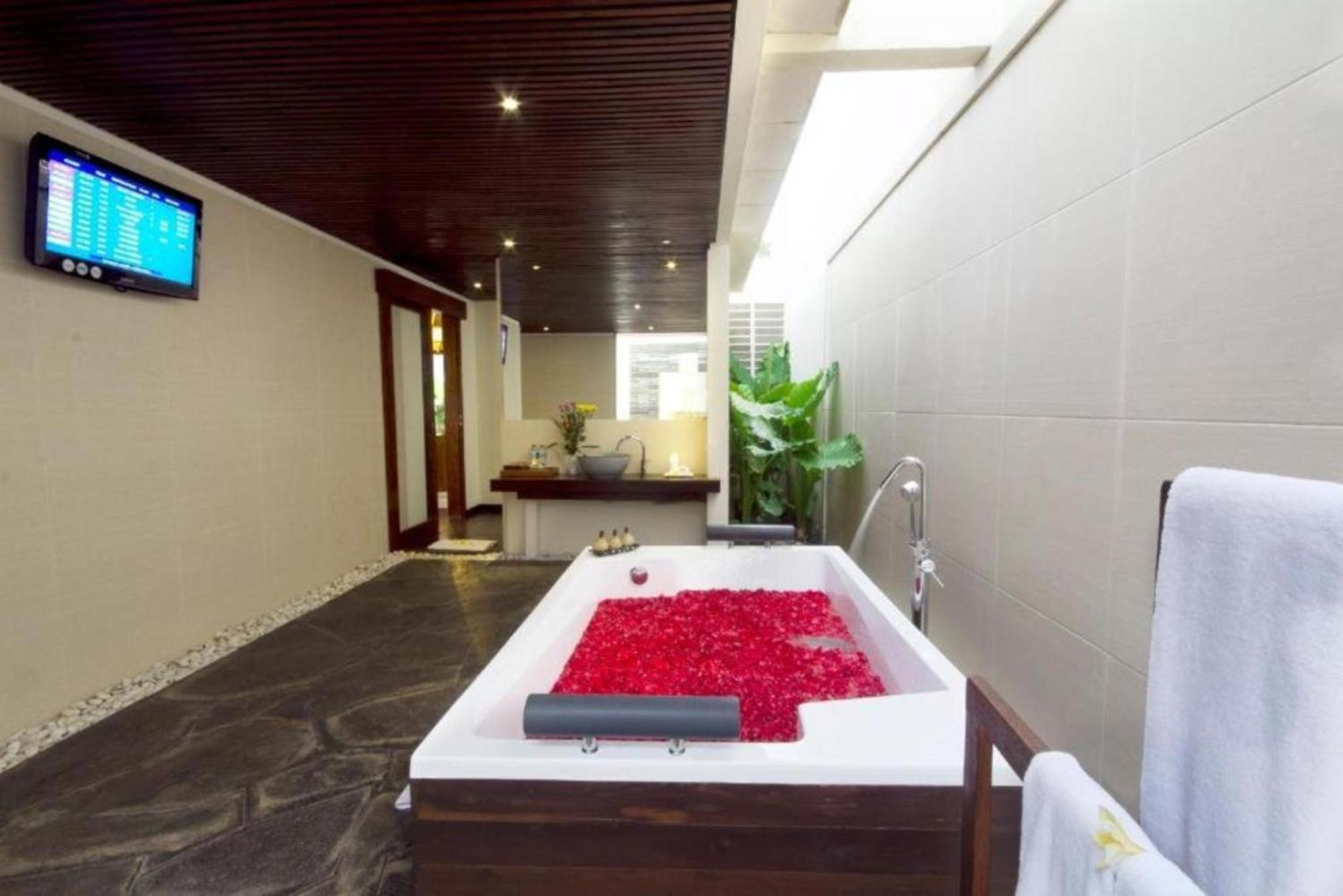Avery Le Nixsun Villas Uluwatu By Waringin Hospitality Free Gym Access Exterior foto